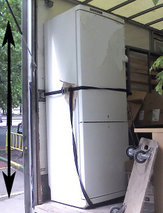 Перевозка холодильника в вертикальном положении